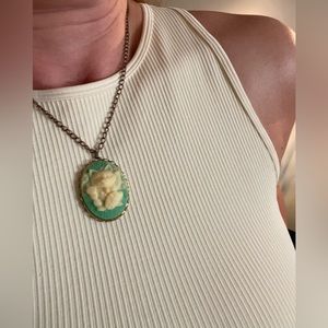 Vintage kitty cat necklace